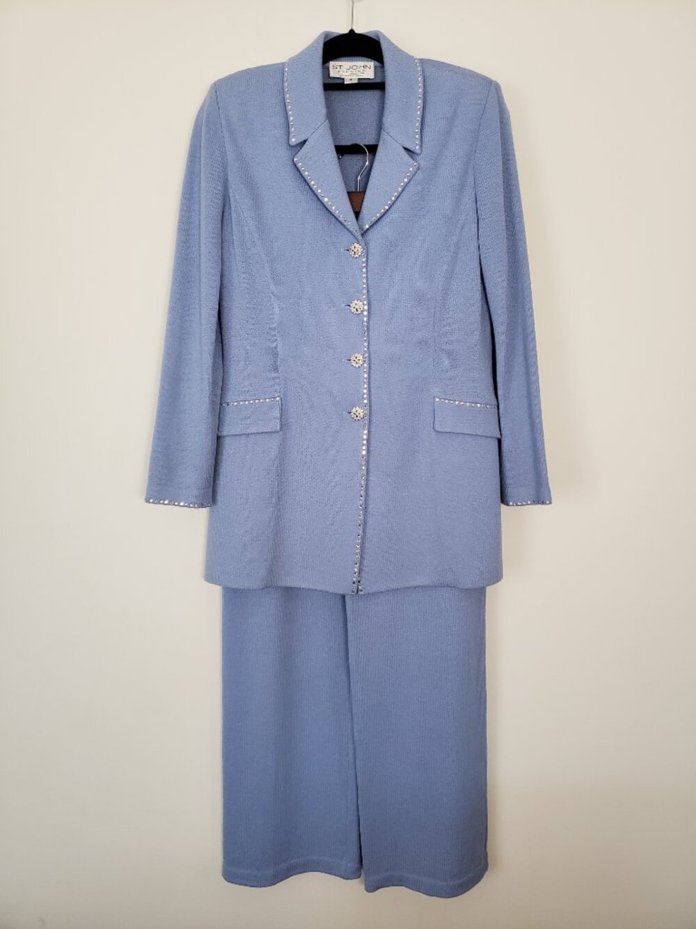 ST. JOHN EVENING by MARIE GRAY Matching Pants Suit Blue w/ Crystal Embellishment